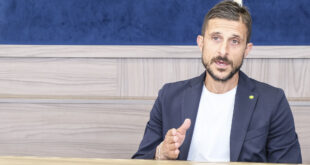 Alessio Dionisi sassuolo fiorentina